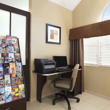Microtel Inn & Suites By Wyndham Odessa Tx Exterior photo