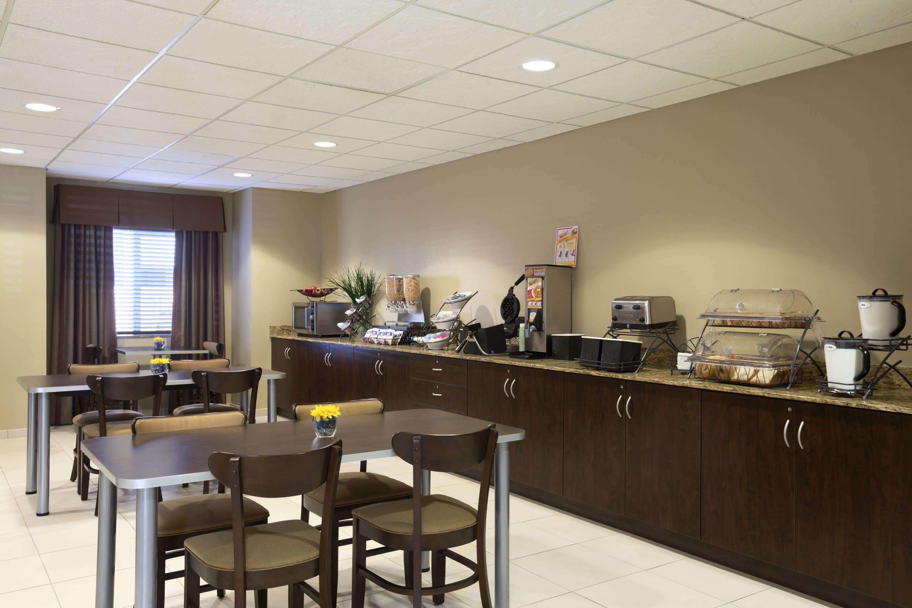 Microtel Inn & Suites By Wyndham Odessa Tx Exterior photo
