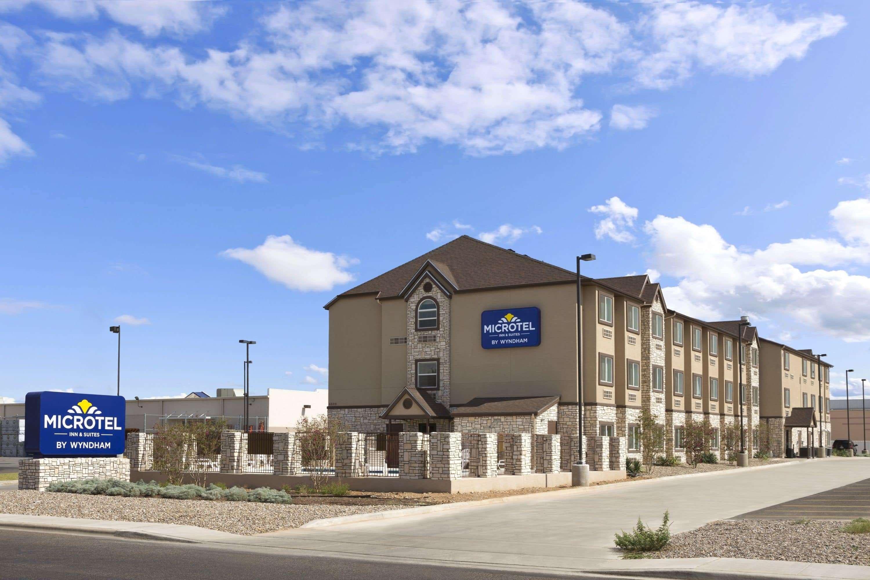 Microtel Inn & Suites By Wyndham Odessa Tx Exterior photo